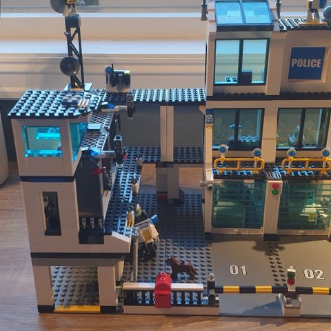 7744 Police Headquarters Lego City