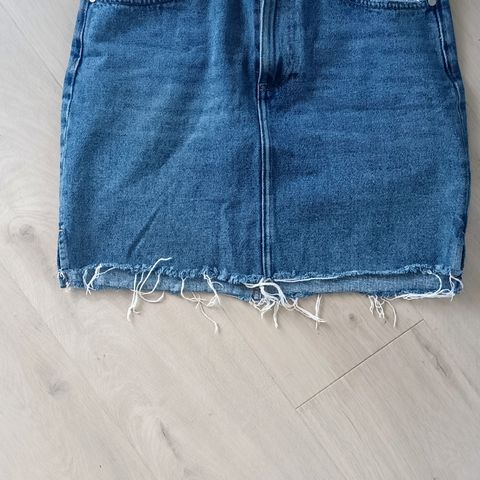 Fint denimskjørt