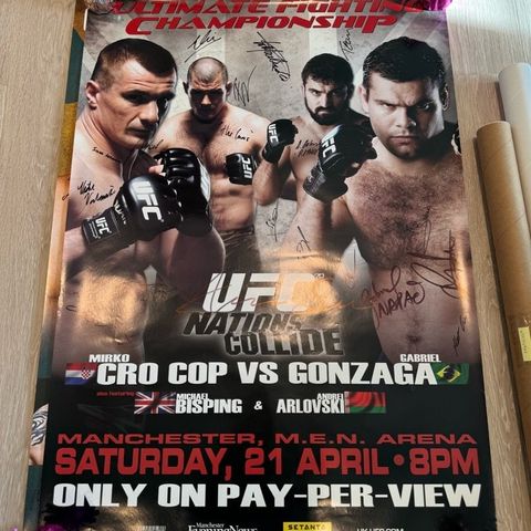 MMA  - UFC 70 Nations Collide Signert plakat