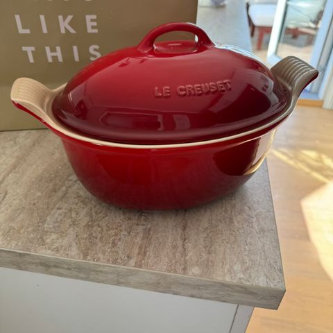 Le Creuset ovalt fat m/ lokk