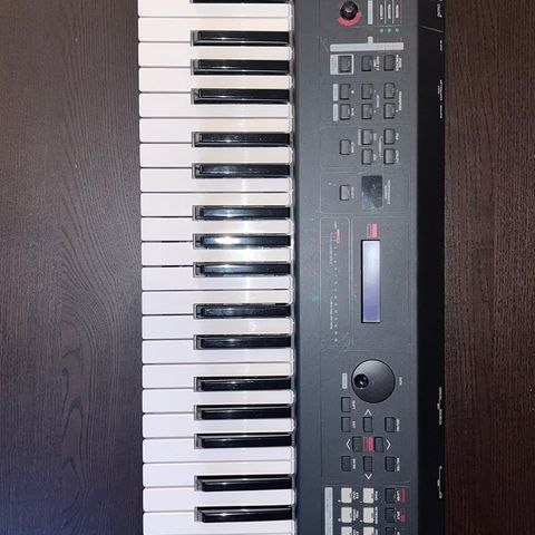 Yamaha MX49 Keyboard m/stativ