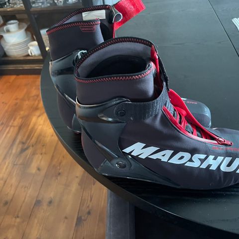 Madshus race speed skate skisko til salgs/ny pris