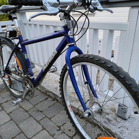 Merida Nagano sykkel. Rammehøyde 17" 44 cm,