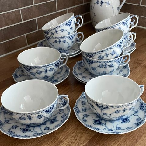 5 sett SJELDNE Royal Copenhagen musselmalet helblonde store te- / morgenkopper