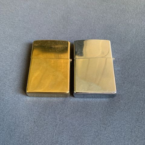 Helt ny Zippo lighter. I gull og sølv