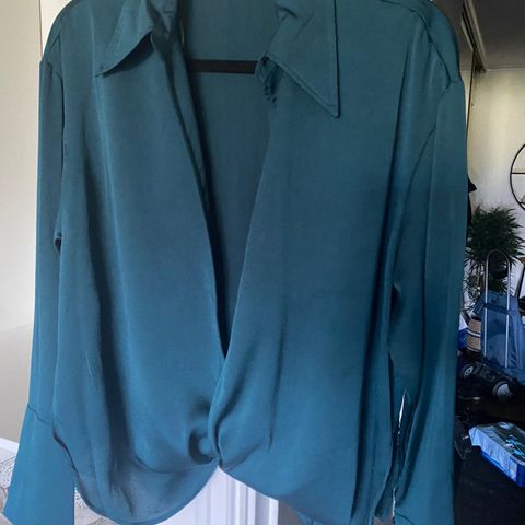 Omslagsbluse fra Mango,M