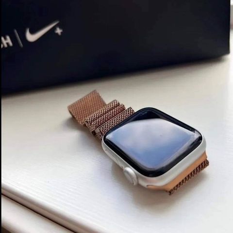 Apple Watch 4 Series Nike+