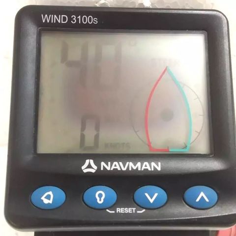 Navman Wind 3100s - hastighet, dybde, vind og andre nautiske parametere