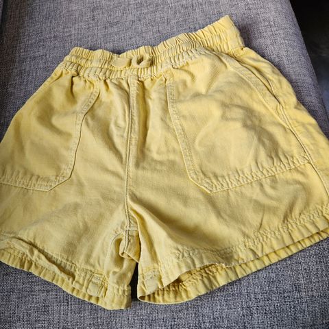 Shorts fra Zara, str 152