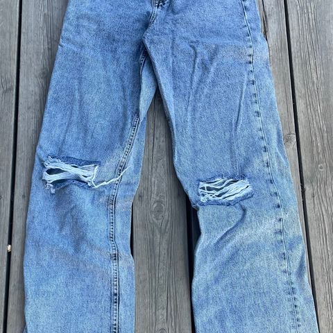 NA-KD WideLeg Destroyed Jeans str. 34