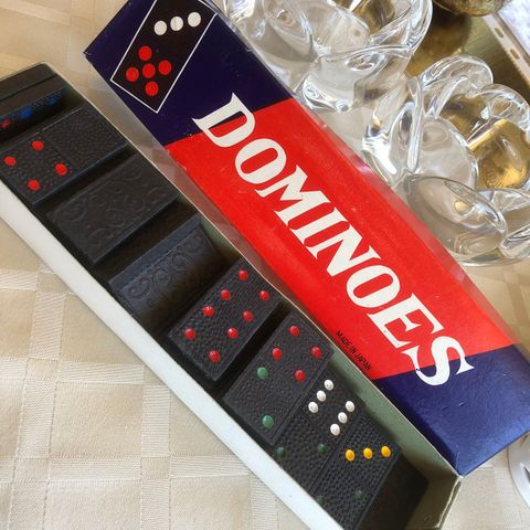 Retro Domino