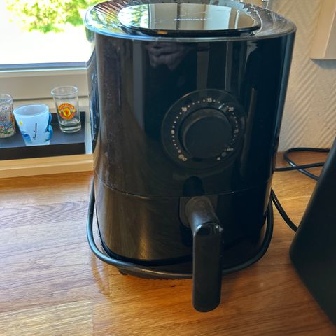 Nesten u brukt airfryer. 1,2L