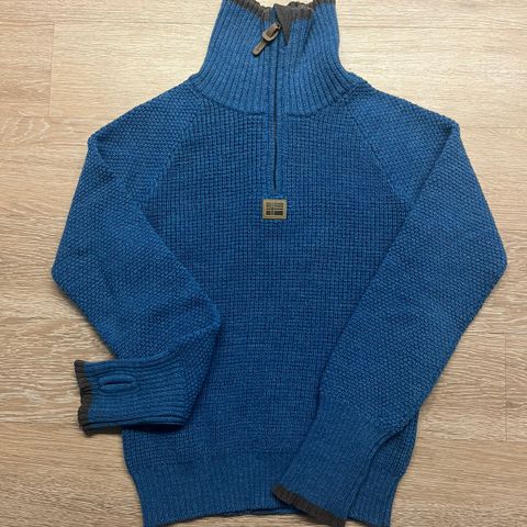 Vikafjell sweater size 14