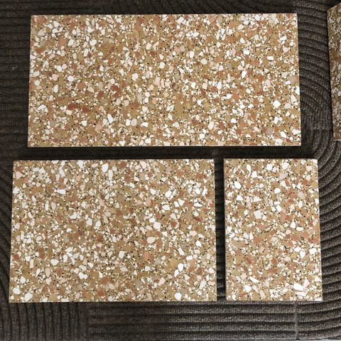 Nydelig Italiensk terrazzo flis til backsplash