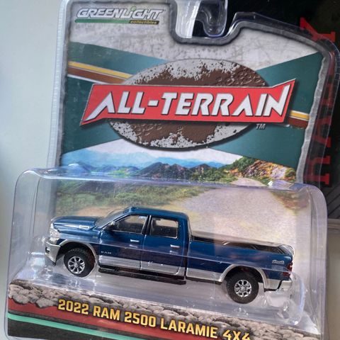 Ram Trucks, 1 Gooseneck Trailer i skala 1:64 Greenlight