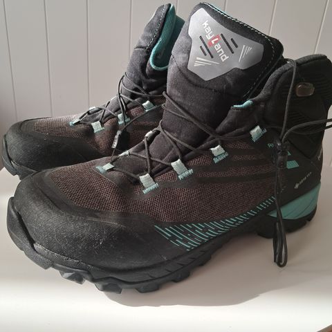 Tursko / Hiking shoes