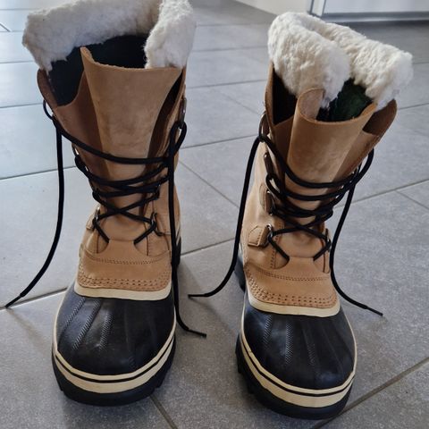 Sorel W Caribou str. 41,5. NYE!