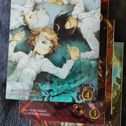 The Promised Neverland, Vol. 1-4. Anime bok/bøker.