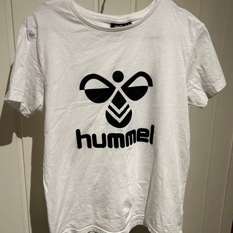 Hummel t-skjorte/gutt/str 14år