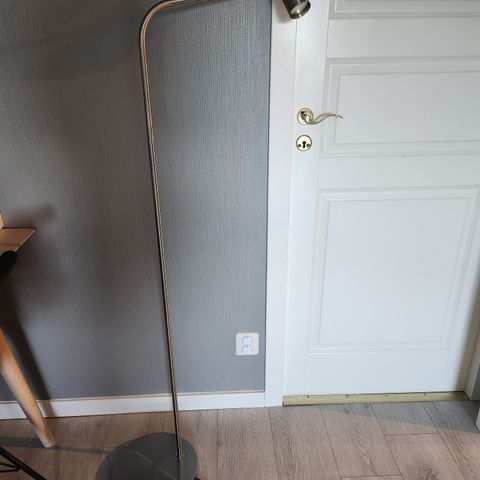 Stålampe i stål