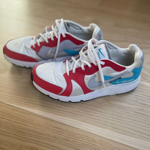 Nike sneakers str.40,5