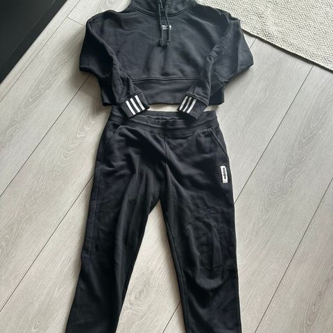 Adidas joggedress