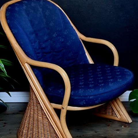 Nydelig eldre kurv stol , bambus stol, komfortabel å sitte på
