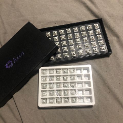 Akko CS Vintage White switches