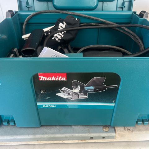 Makita PJ7000J