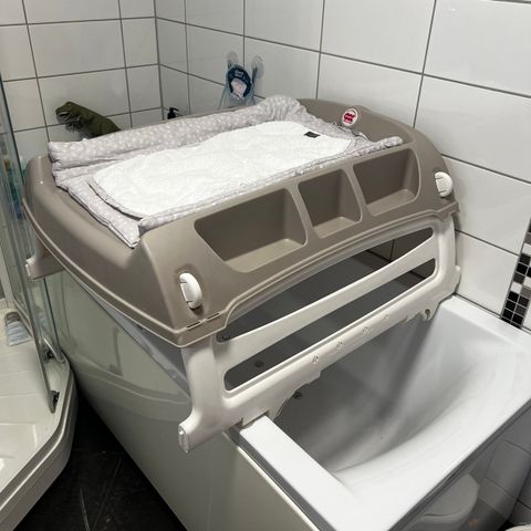 Stellebord for badekar