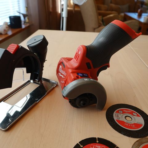 Milwaukee M12  MFCOT