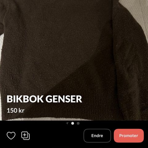 Ulike gensere og topper selges