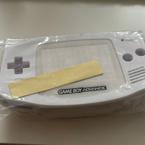 Nytt og ubrukt Game Boy Advance konsoll skall (hvit)
