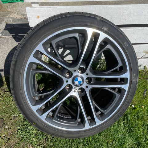 Orginal BMW M-Sport Felger med nye dekk 20"