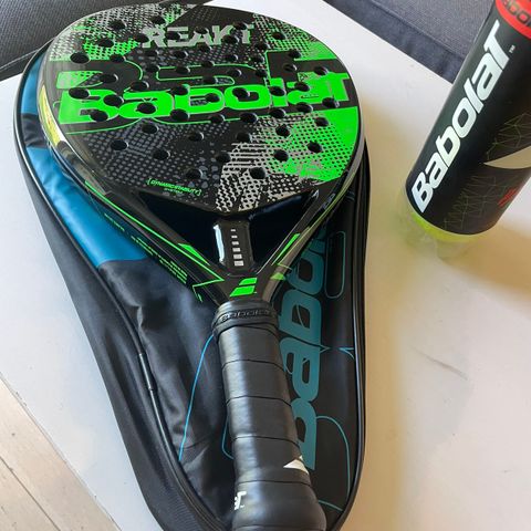 Padel racket, padel cover og baller. Nesten Ny!