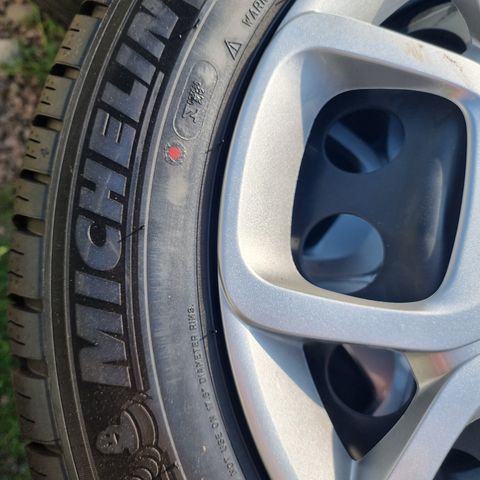 Michelin Agilis 215/60-17C sommer