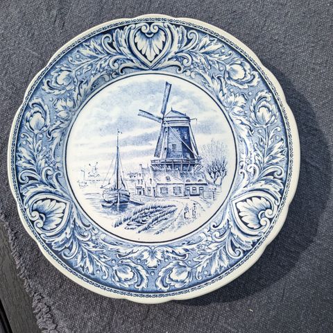 Boch for Royal Sphinx, Delft Blue