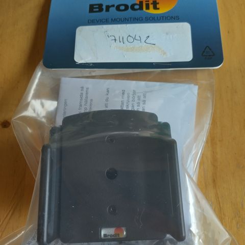 Ny Brodit mobilholder 70-83 mm