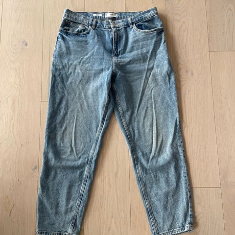 Mom elastisk jeans fra Mango str 42