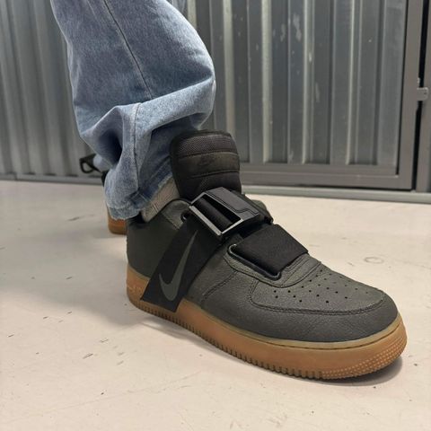 NIKE AIR FORCE 1 UTILITY