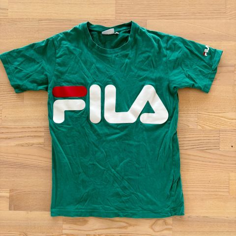 T-shirt fra Fila strl xs