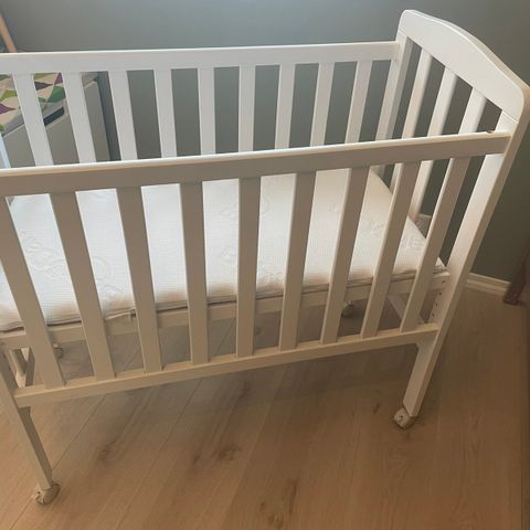 Bedside crib/sprinkelseng/vugge