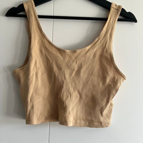 BEIGE CROP TOP