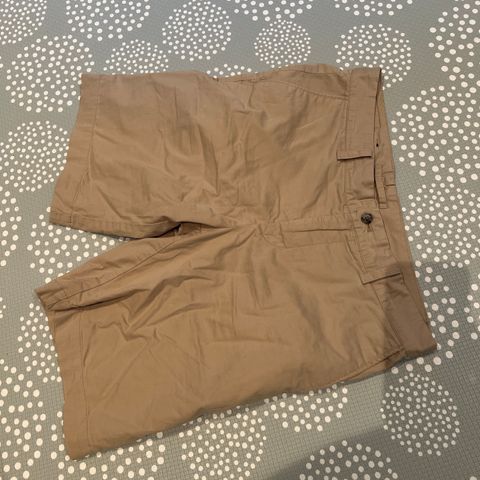 Pent brukt J.Lindeberg shorts