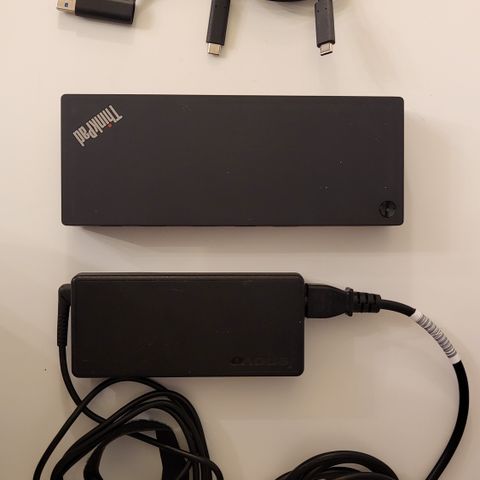 Lenovo ThinkPad USB-C Dockingstasjon (4K 60hz)(fungerer med Apple Silicon)