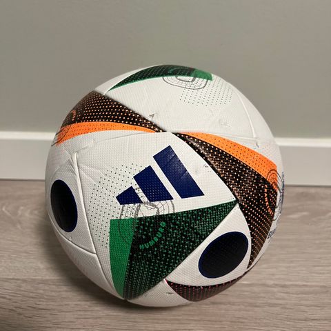 Euro24 ball