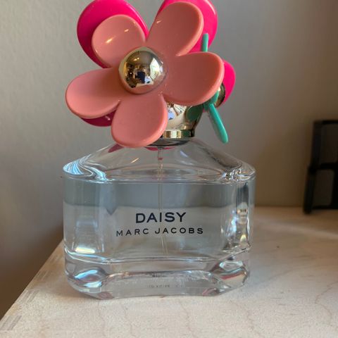 Marc Jacobs Daisy