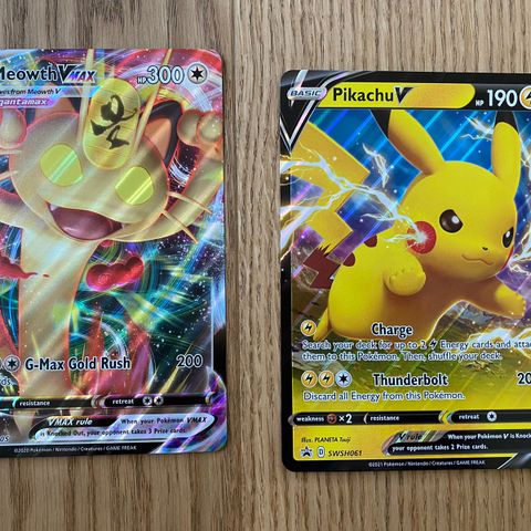 2 oversize Pokemon V kort for 20kr