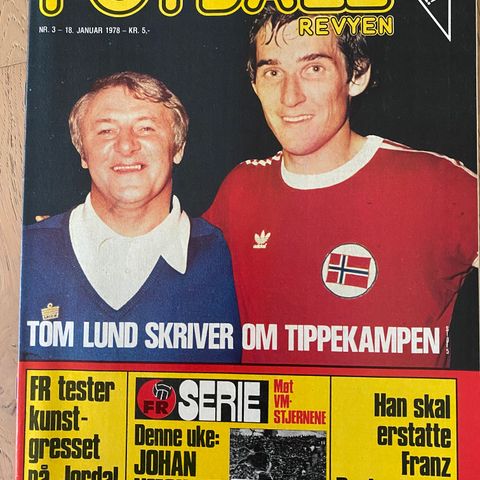 Fotballrevyen 3-1978: VM stjerner , Trevor Francis, lagbilde Leicester