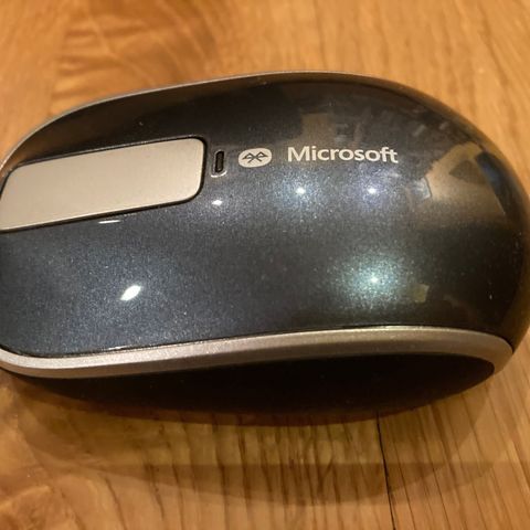 Microsoft Sculpt Bluetooth mouse, som ny selges for u.halv pris, kun kr. 250,-